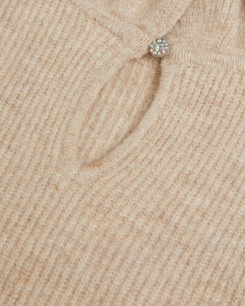 PIPALEE-Knitwear-Stay cosy and chic with our fabulous PIPALEE jumper. Whether you're dressing it up or keeping it casual, this jumper is a must-have for your wardrobe. Frilled trims give this classic piece an air of femininity and playfulness while maintaining its luxe appeal. Jumper Wool blend Frilled trims Long sleeves Magnolia branded detail Ribbed knit- Ted Baker Romania